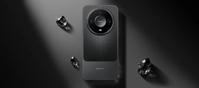 Huawei Mate 90 smartfonlarını və 10x zumlu kamera modulunu təqdim etdi